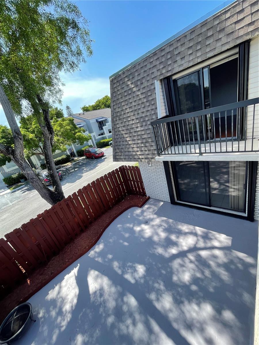 BAY TREE PATIO HOMES COND - Residential