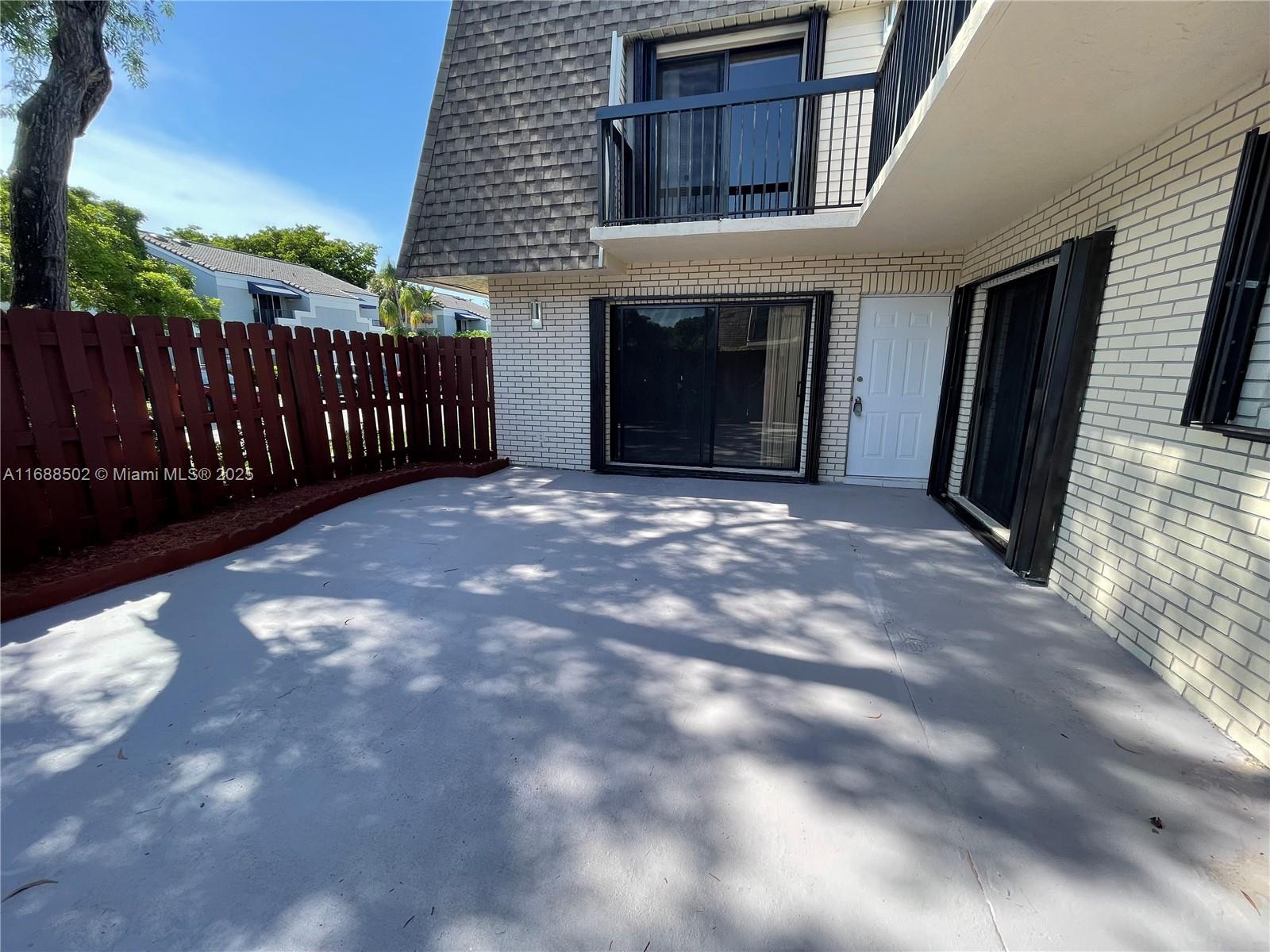BAY TREE PATIO HOMES COND - Residential