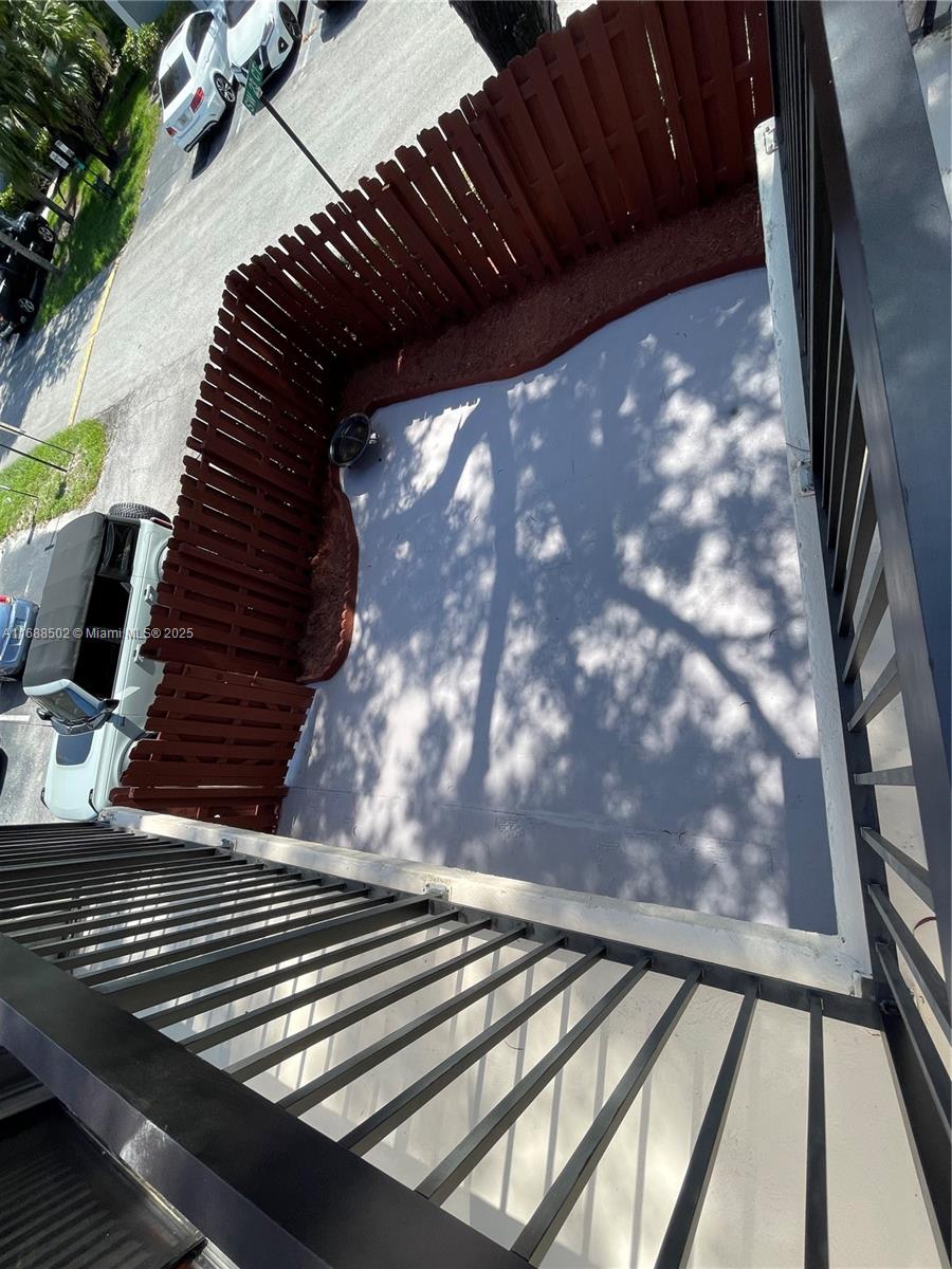 BAY TREE PATIO HOMES COND - Residential