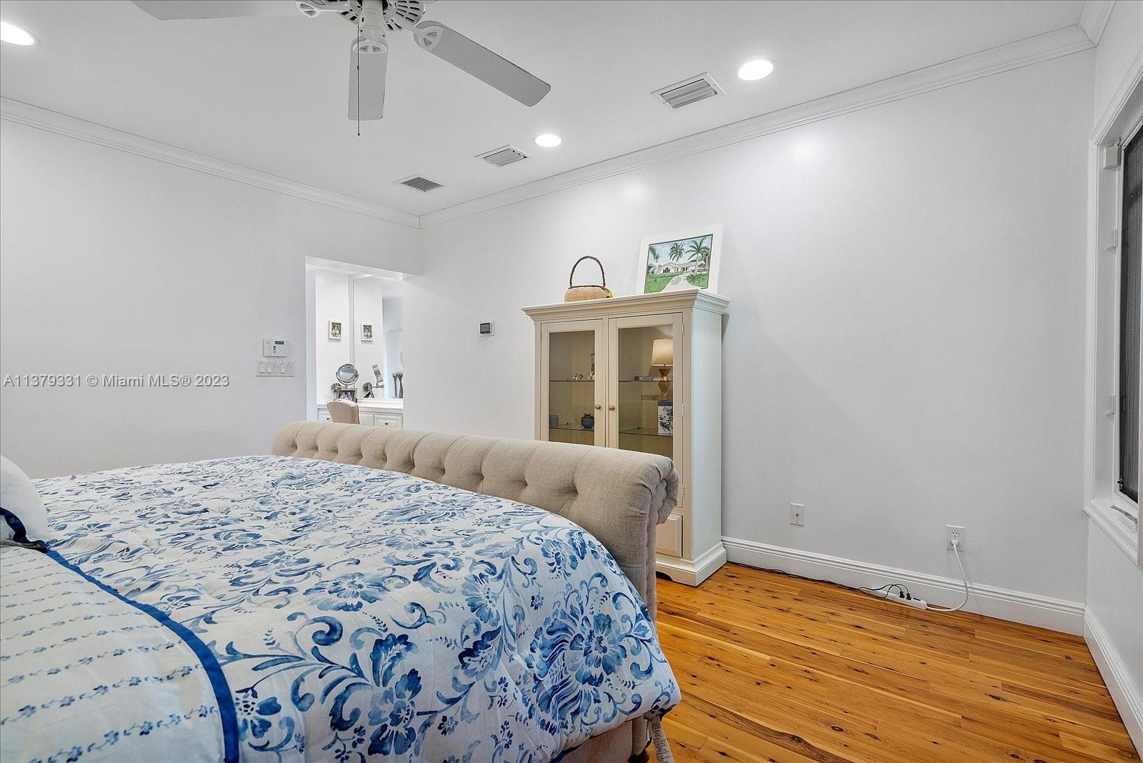 SUBURBAN ESTATES - Residential