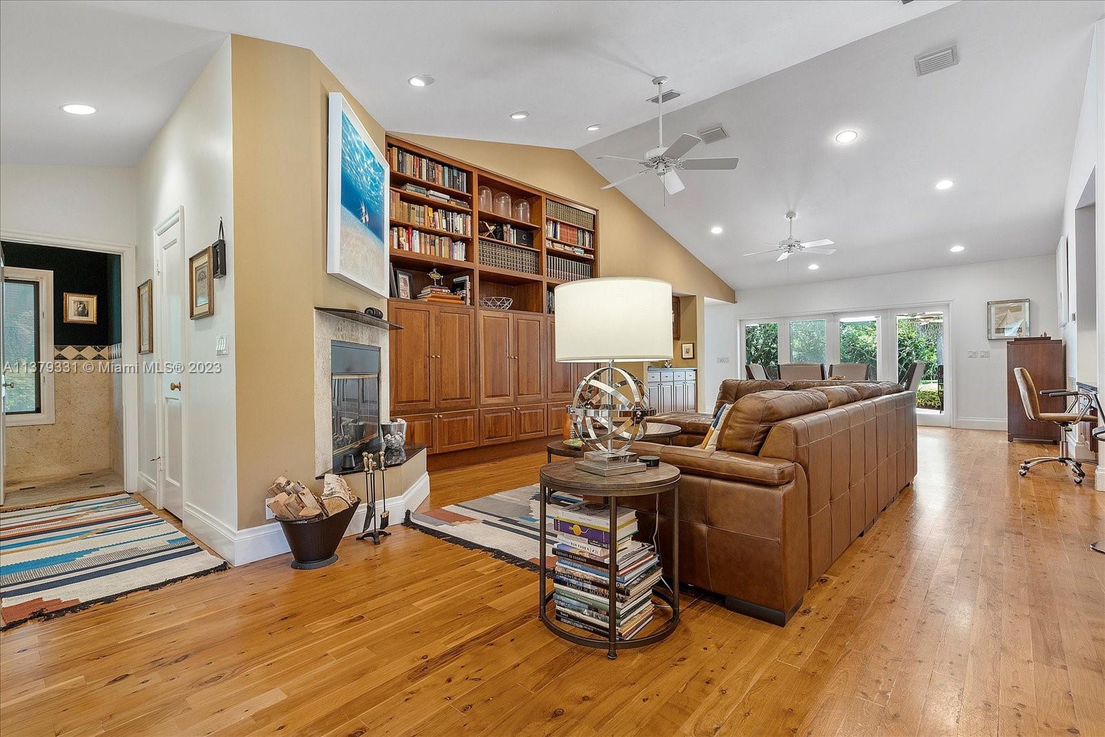 SUBURBAN ESTATES - Residential