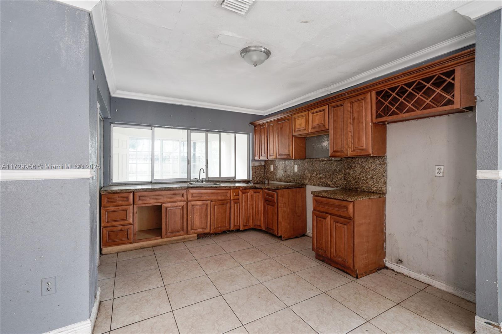 MIRAMAR PARK FIRST ADD - Residential