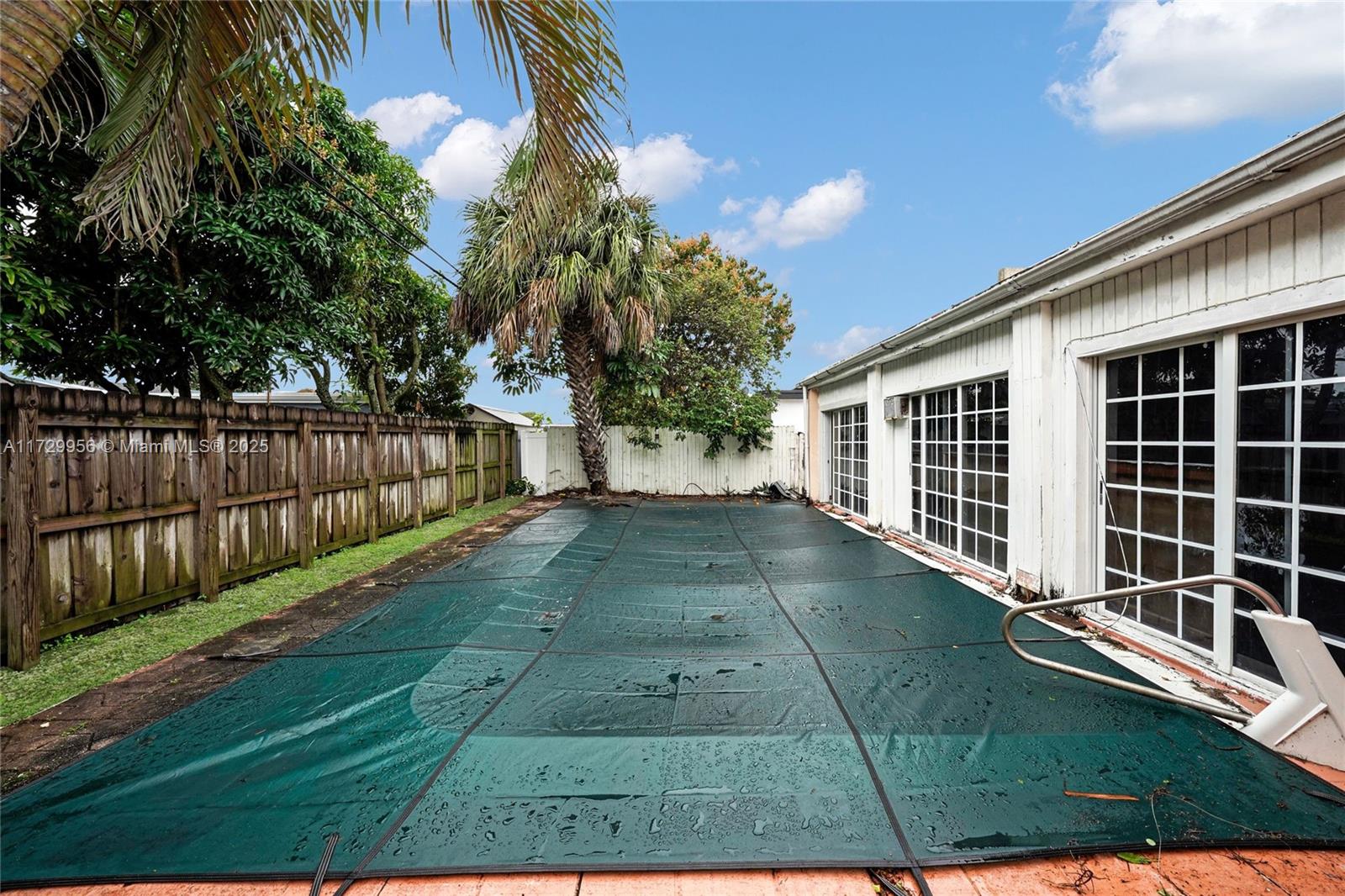 MIRAMAR PARK FIRST ADD - Residential