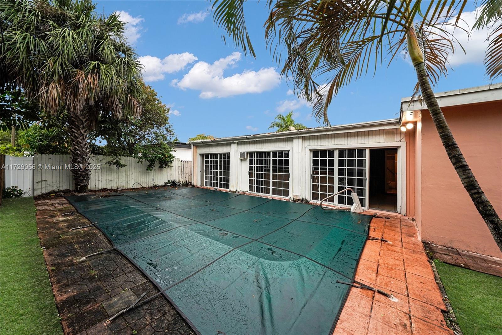 MIRAMAR PARK FIRST ADD - Residential