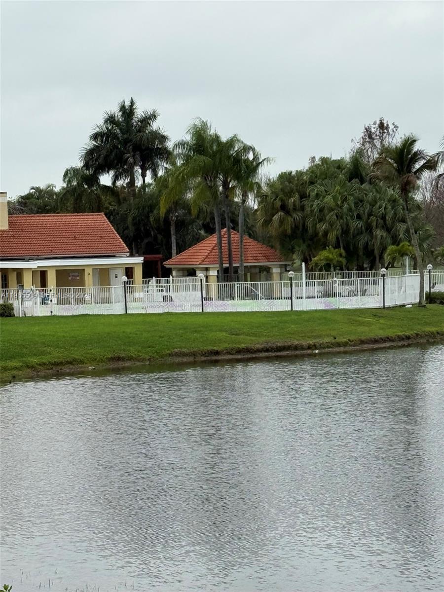 ISLES AT LAGO MAR CONDO - Residential Lease