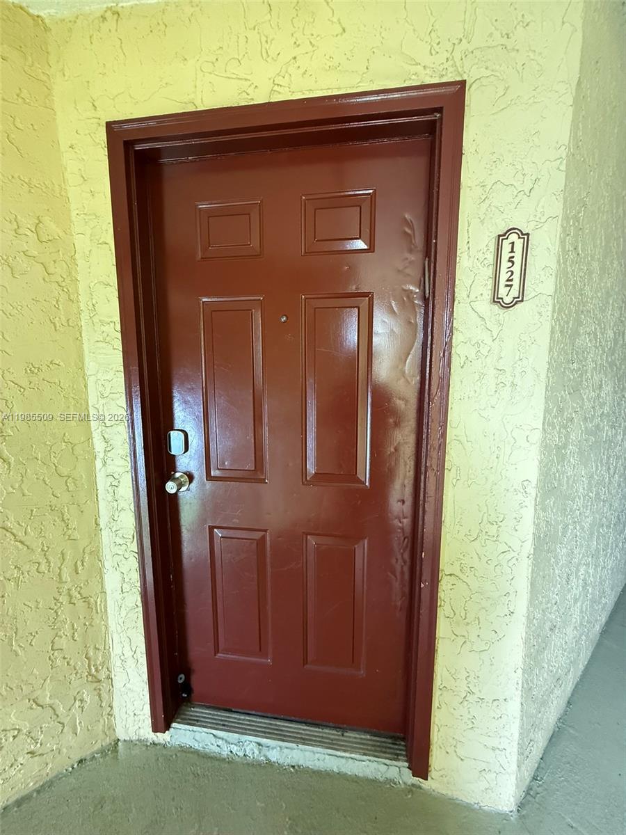 ISLES AT LAGO MAR CONDO - Residential Lease