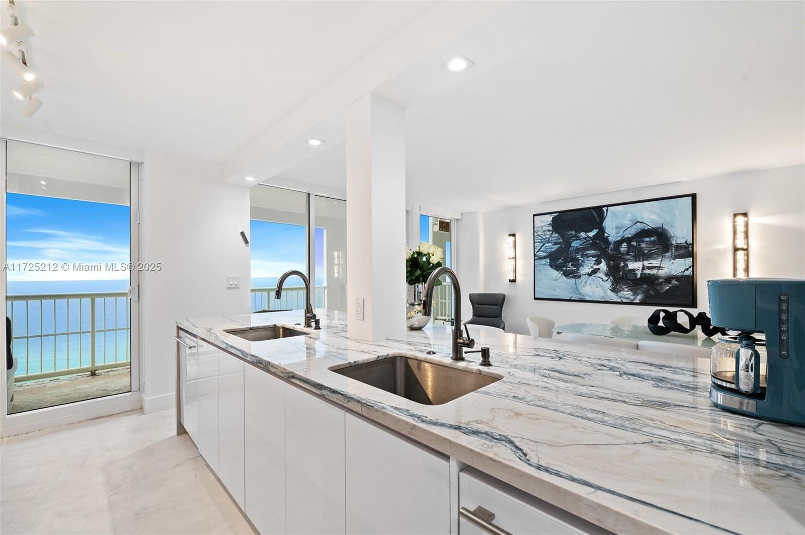 9341 Collins Ave 1002