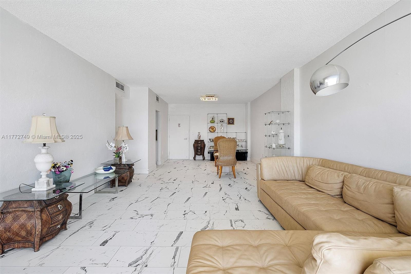 ARLEN HOUSE CONDO - Residential