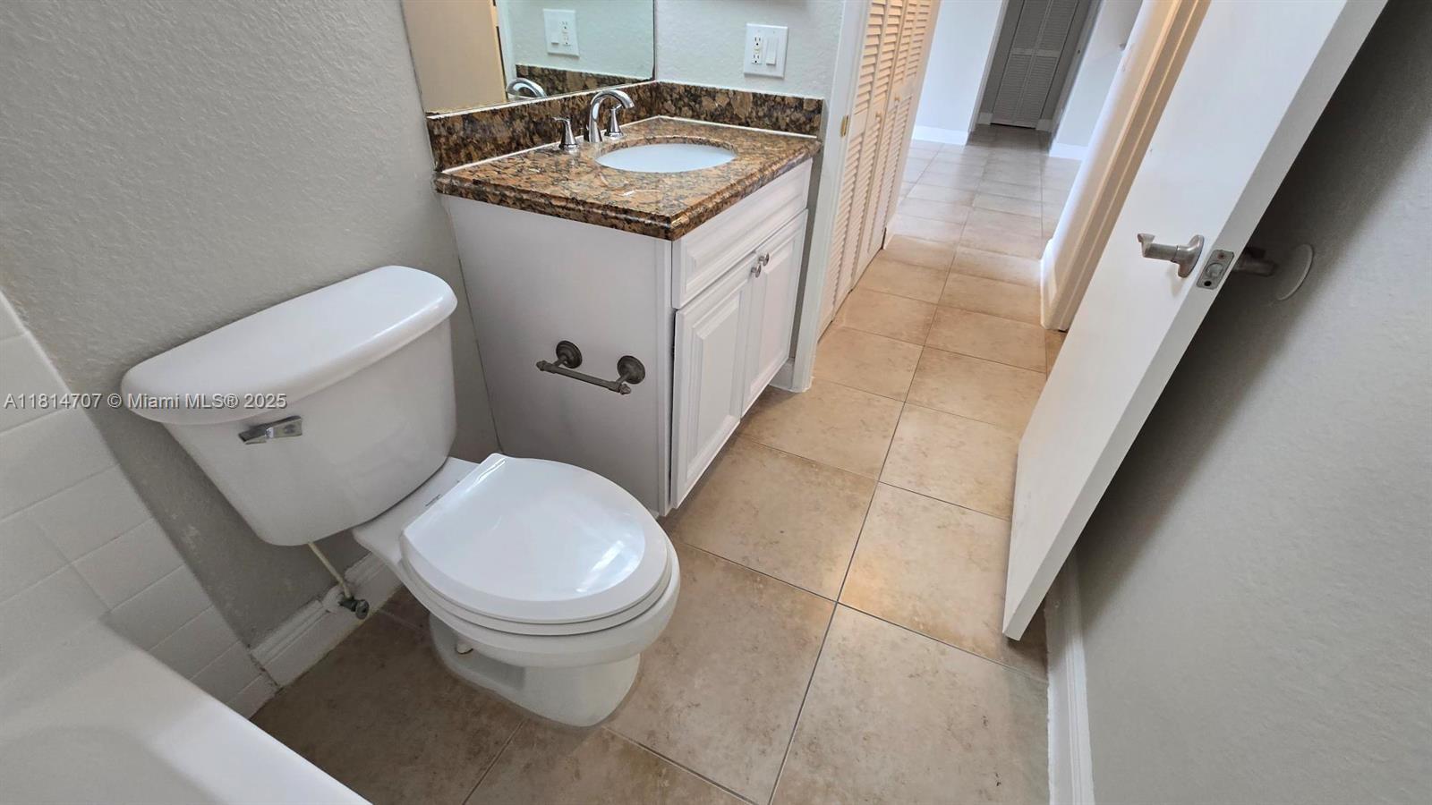 PALM BEACH PLACE CONDO - Residential Lease