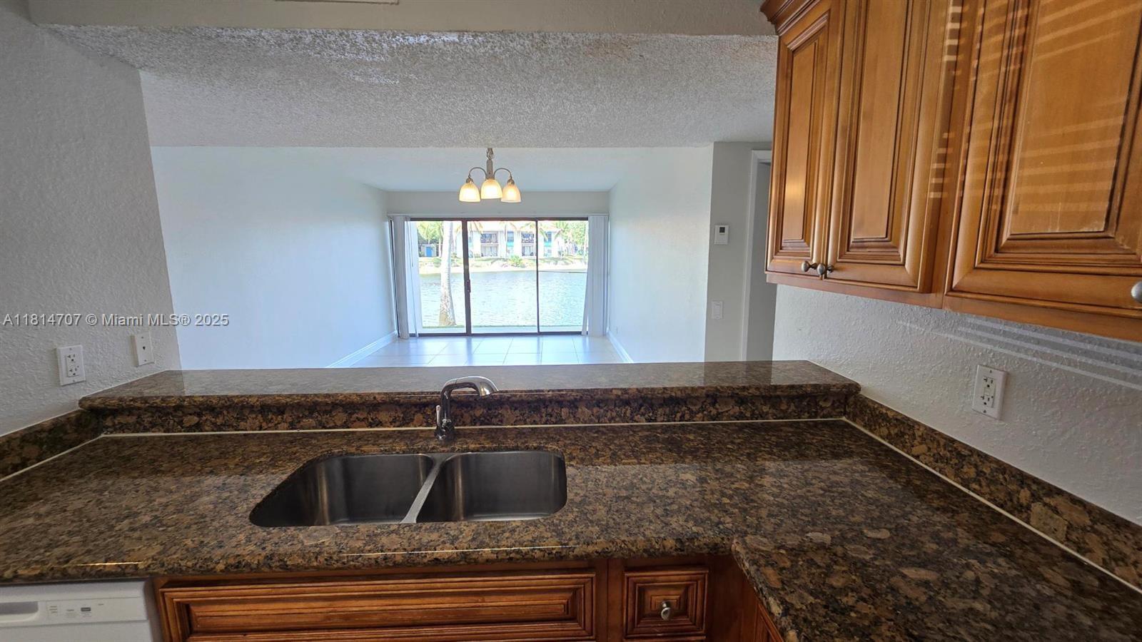 PALM BEACH PLACE CONDO - Residential Lease