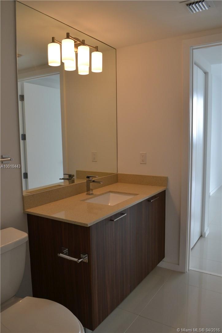 5252 PASEO - Residential Lease