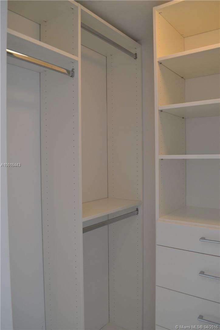 5252 PASEO - Residential Lease