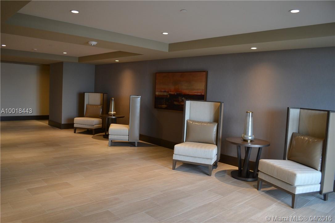 5252 PASEO - Residential Lease