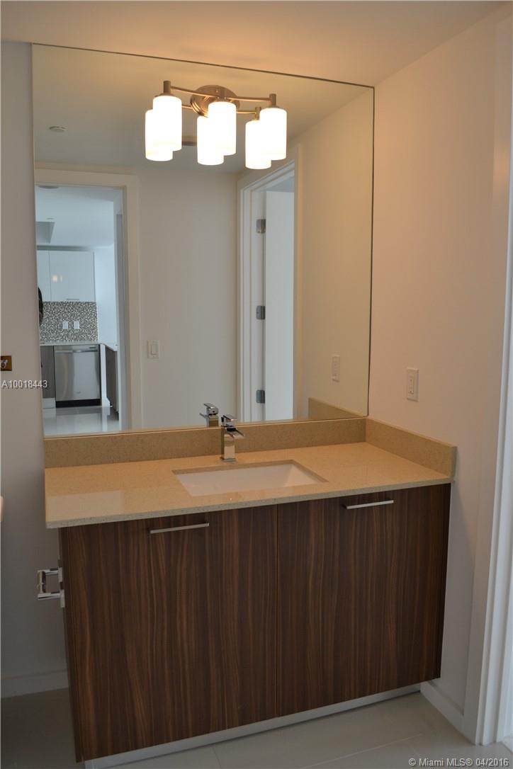 5252 PASEO - Residential Lease