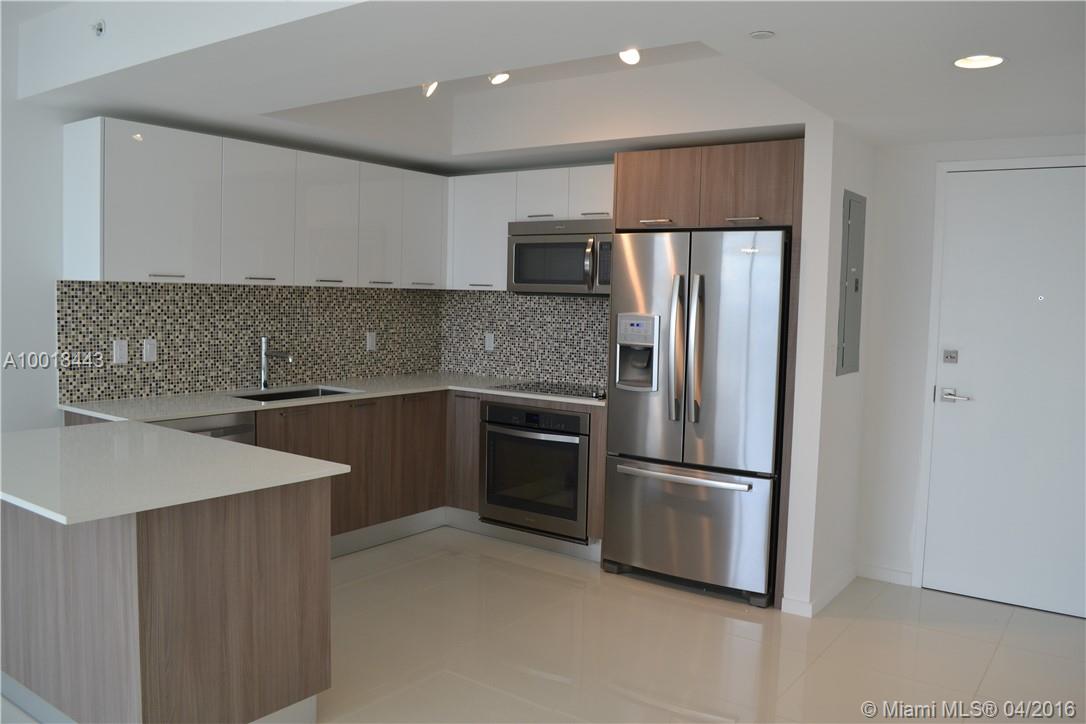 5252 PASEO - Residential Lease