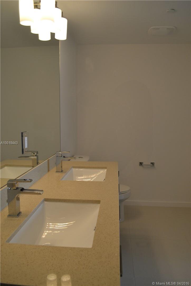 5252 PASEO - Residential Lease