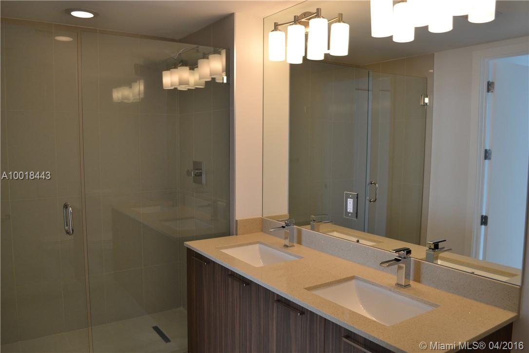 5252 PASEO - Residential Lease