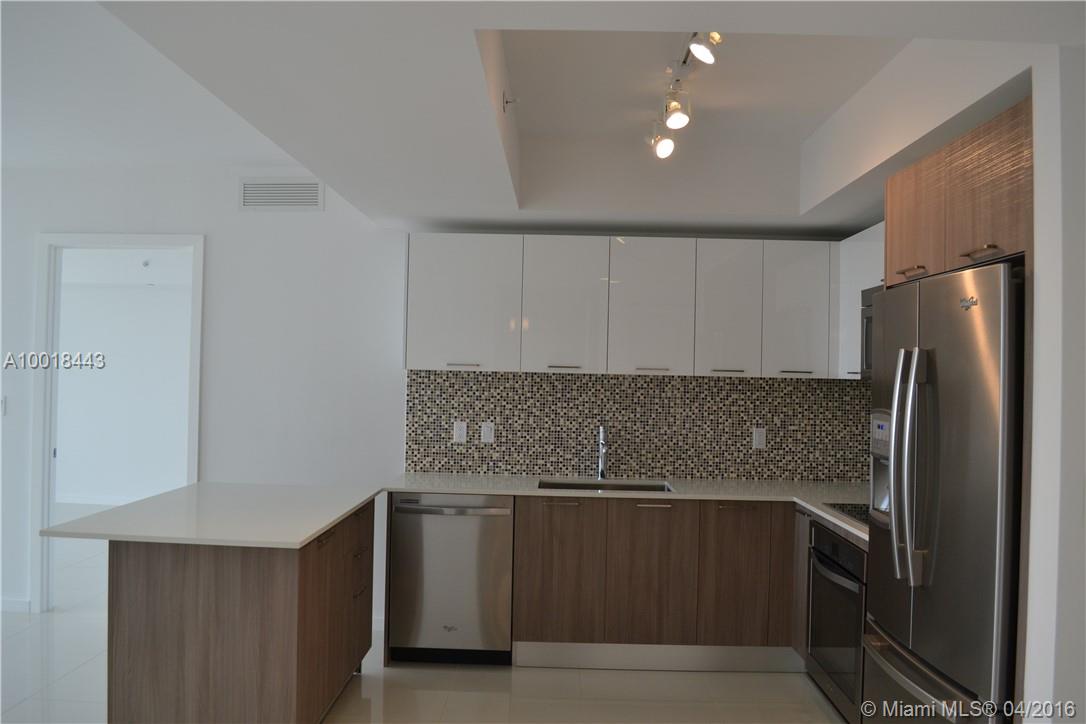 5252 PASEO - Residential Lease