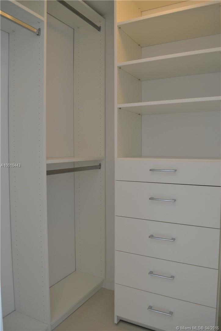 5252 PASEO - Residential Lease