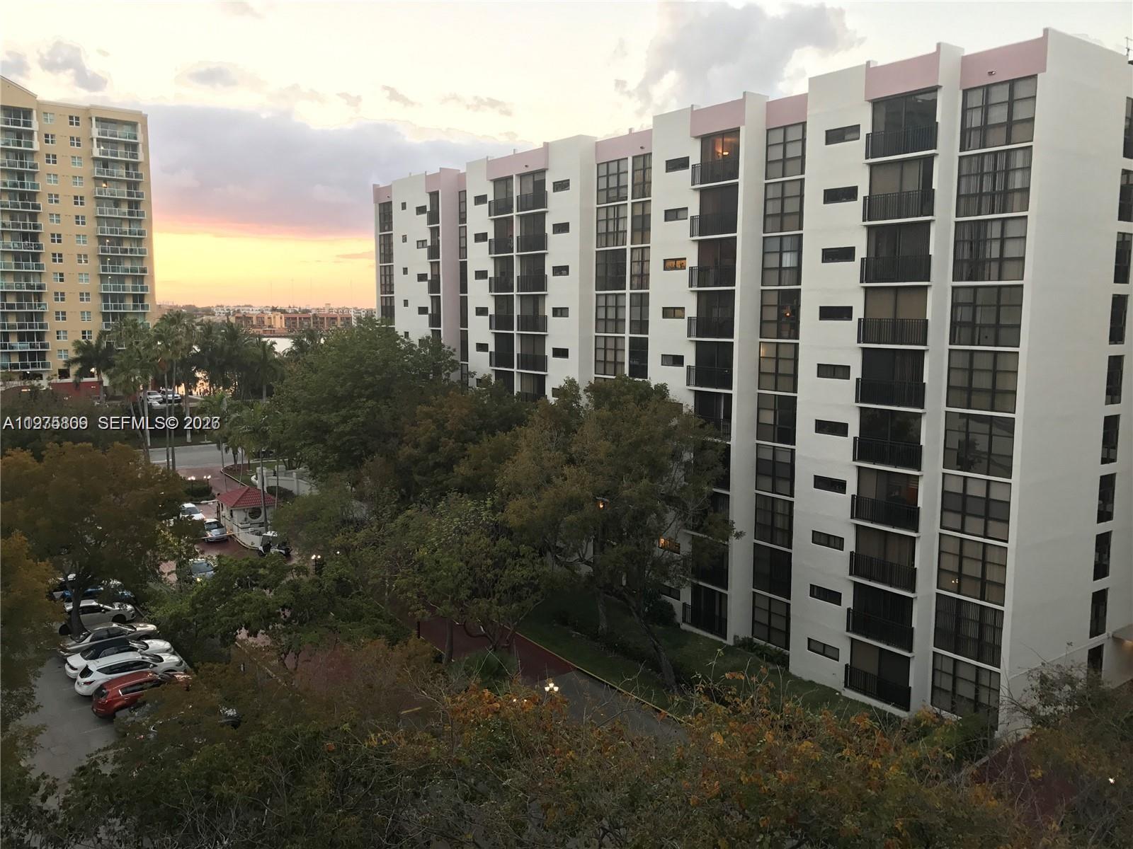 PLAZA OF AMERICAS CONDO - Residential