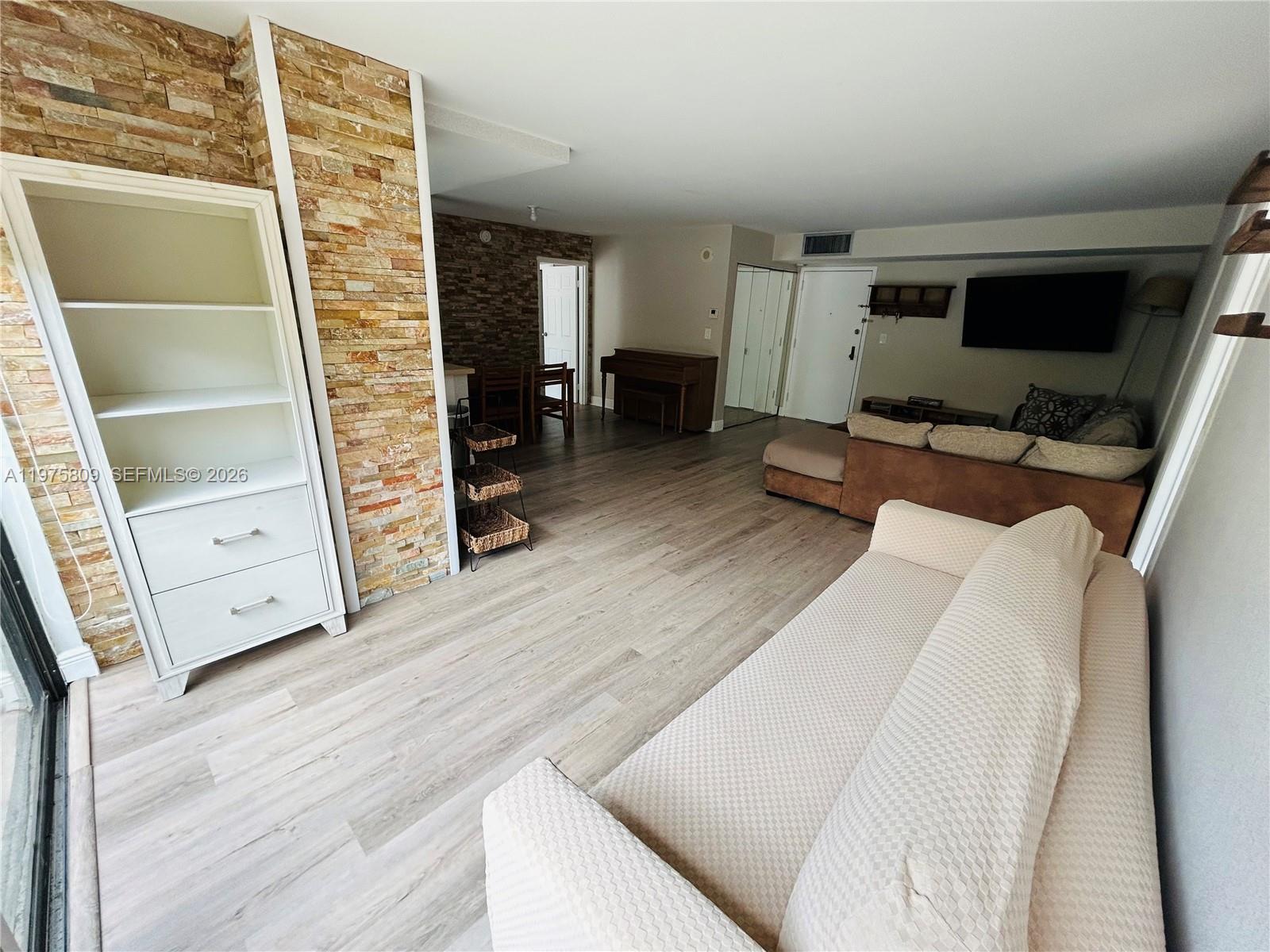 PLAZA OF AMERICAS CONDO - Residential