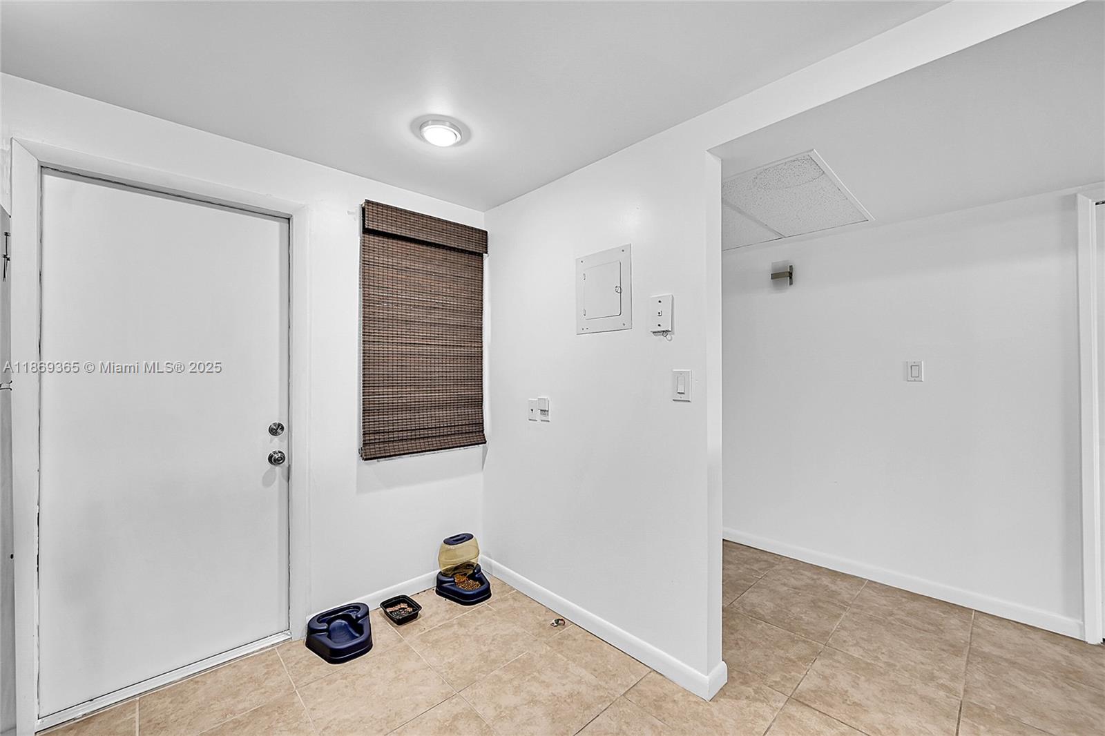 2940 N Course Dr 102