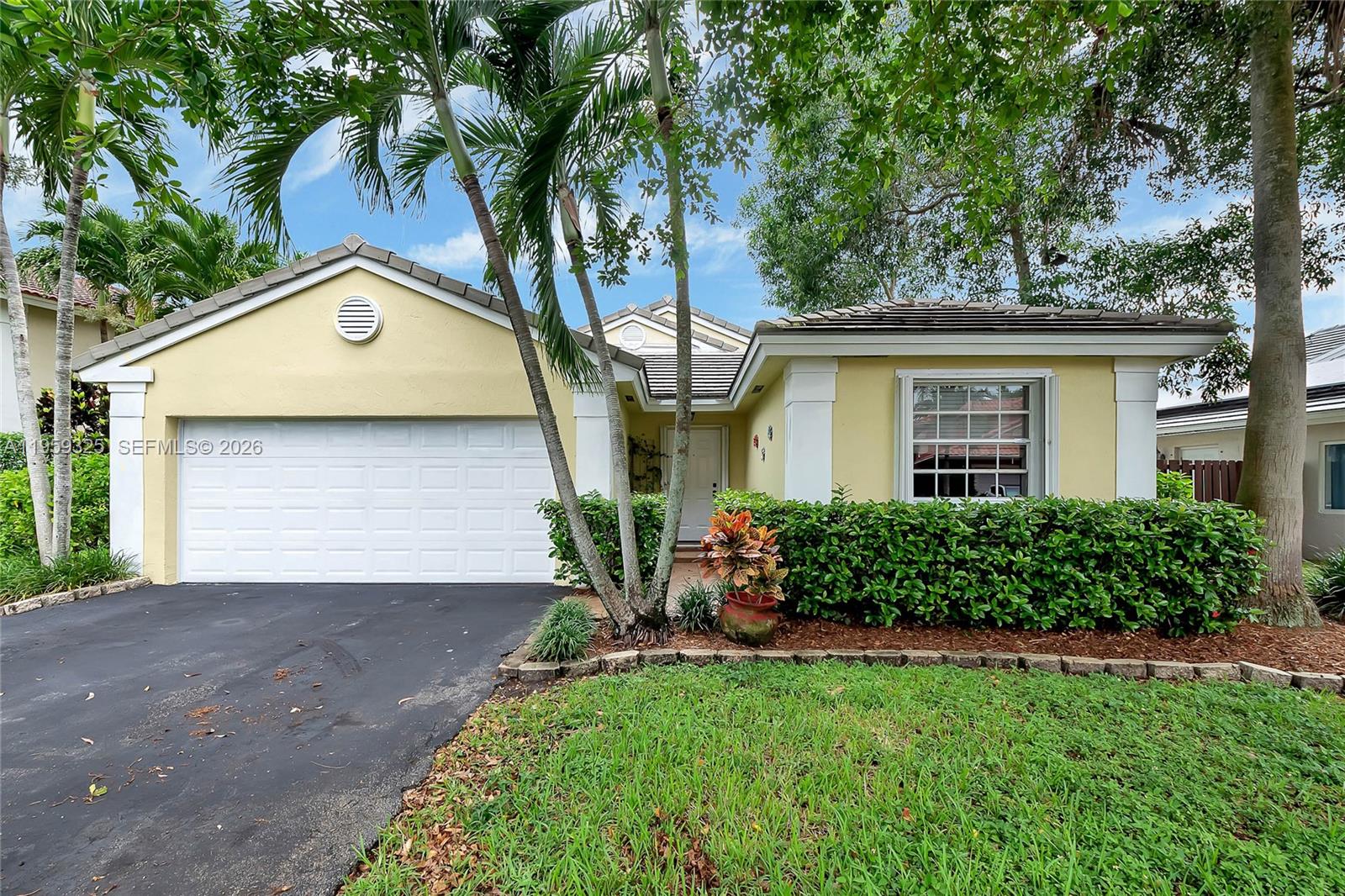 LAKES OF THE MEADOW PATIO - Residential Lease