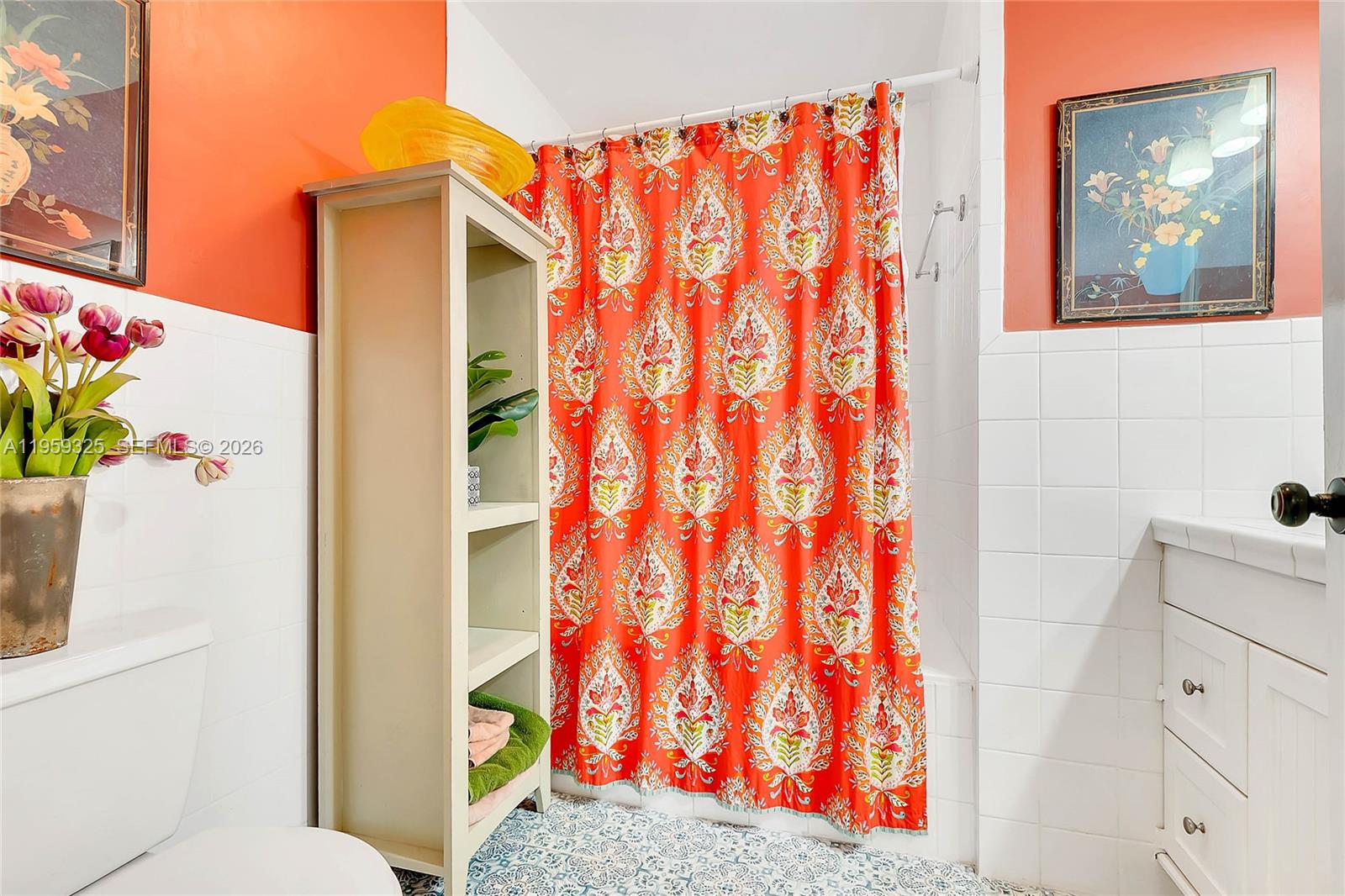 LAKES OF THE MEADOW PATIO - Residential Lease