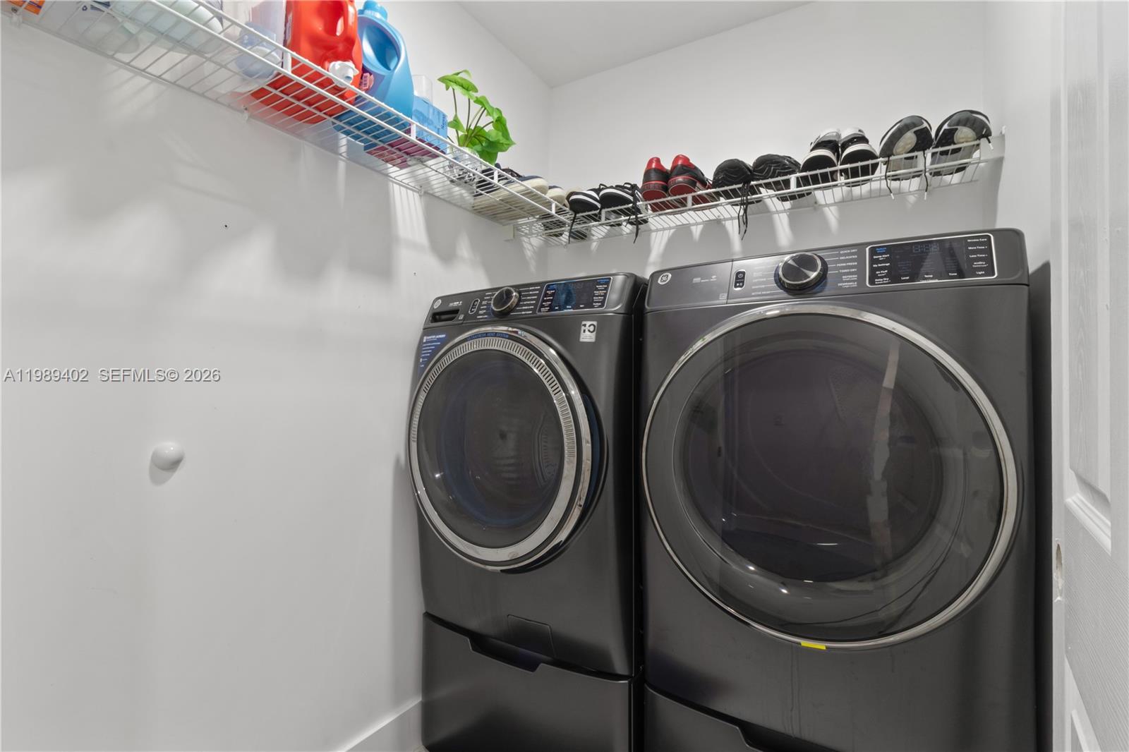 LAGUNA PONDS SEC 2 - Residential