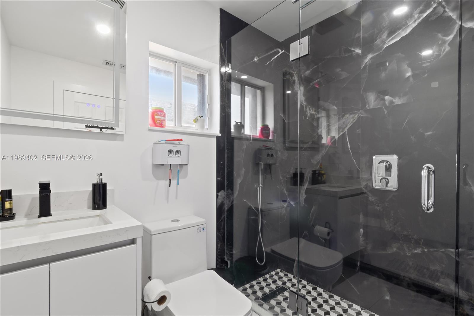 LAGUNA PONDS SEC 2 - Residential