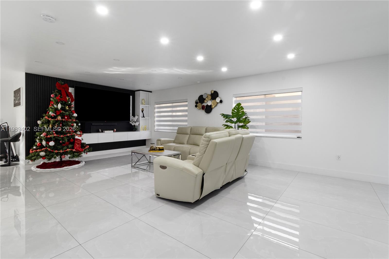 LAGUNA PONDS SEC 2 - Residential