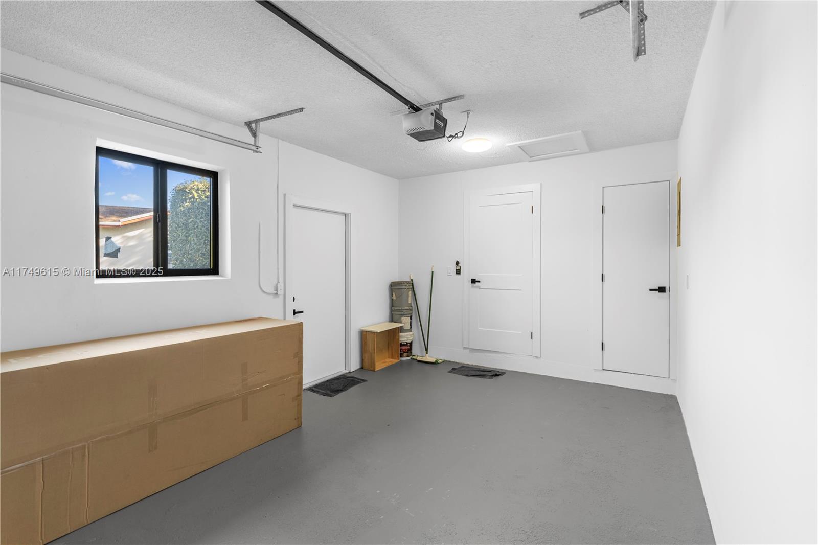 SANDALFOOT COVE SEC 5 - Residential