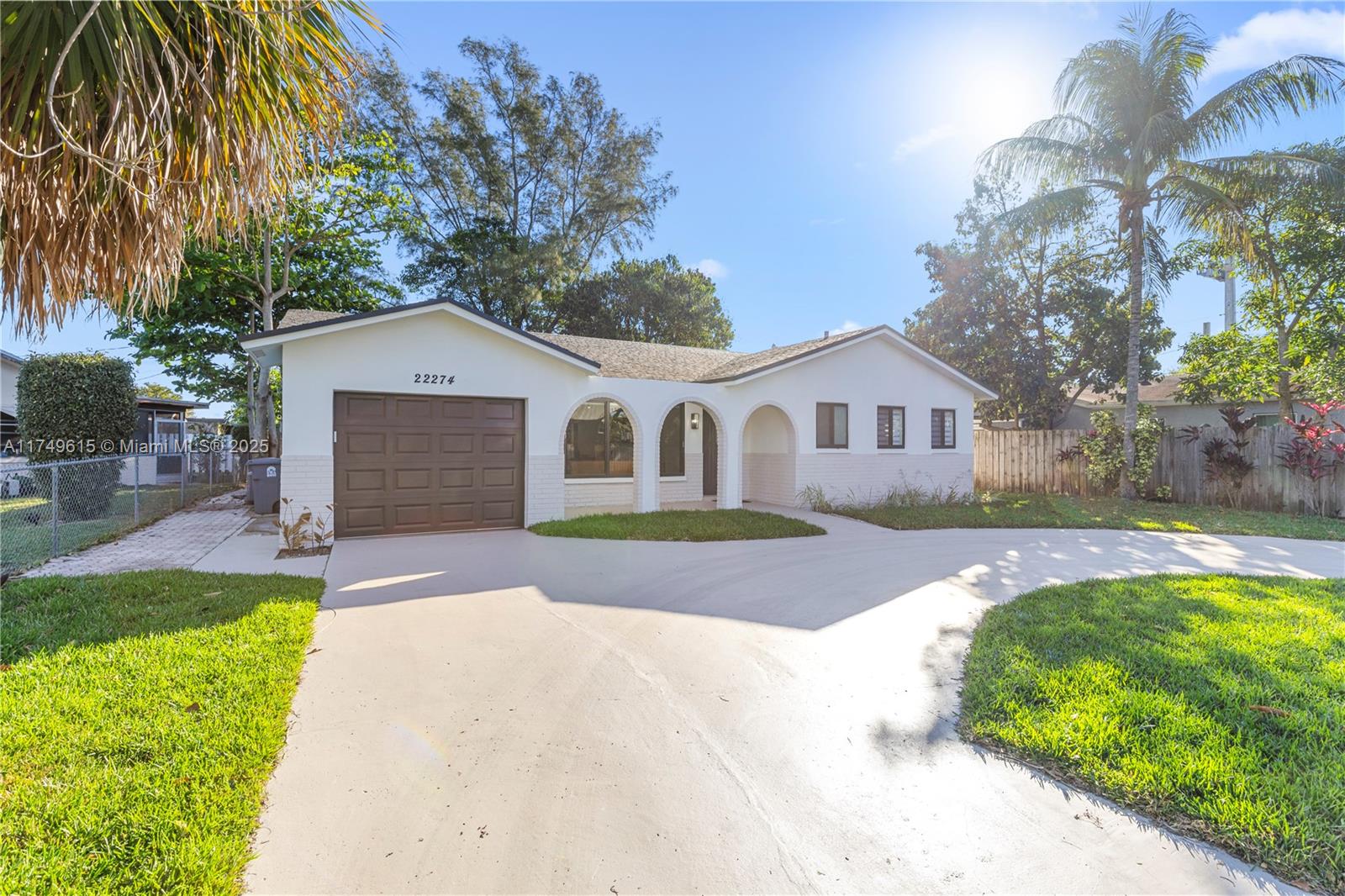 SANDALFOOT COVE SEC 5 - Residential