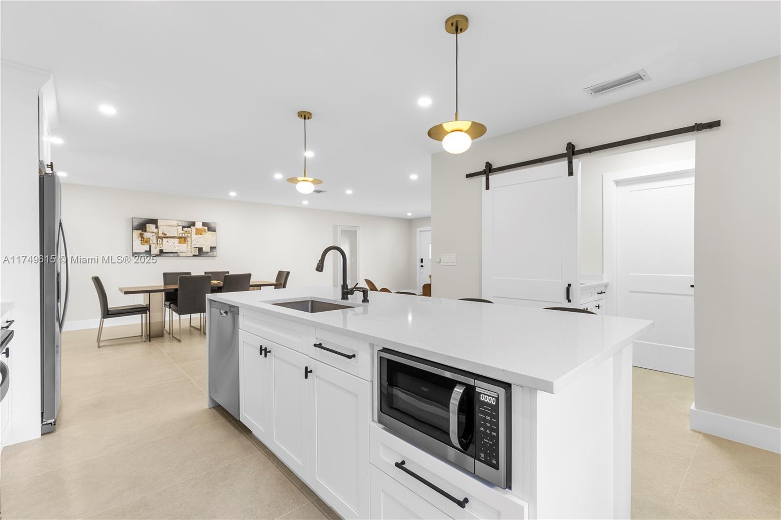 SANDALFOOT COVE SEC 5 - Residential