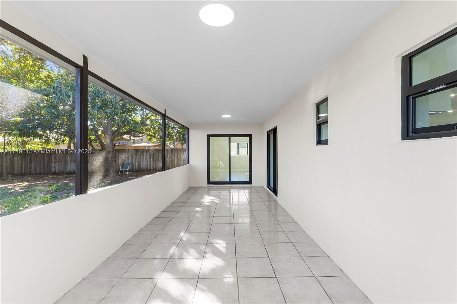 SANDALFOOT COVE SEC 5 - Residential