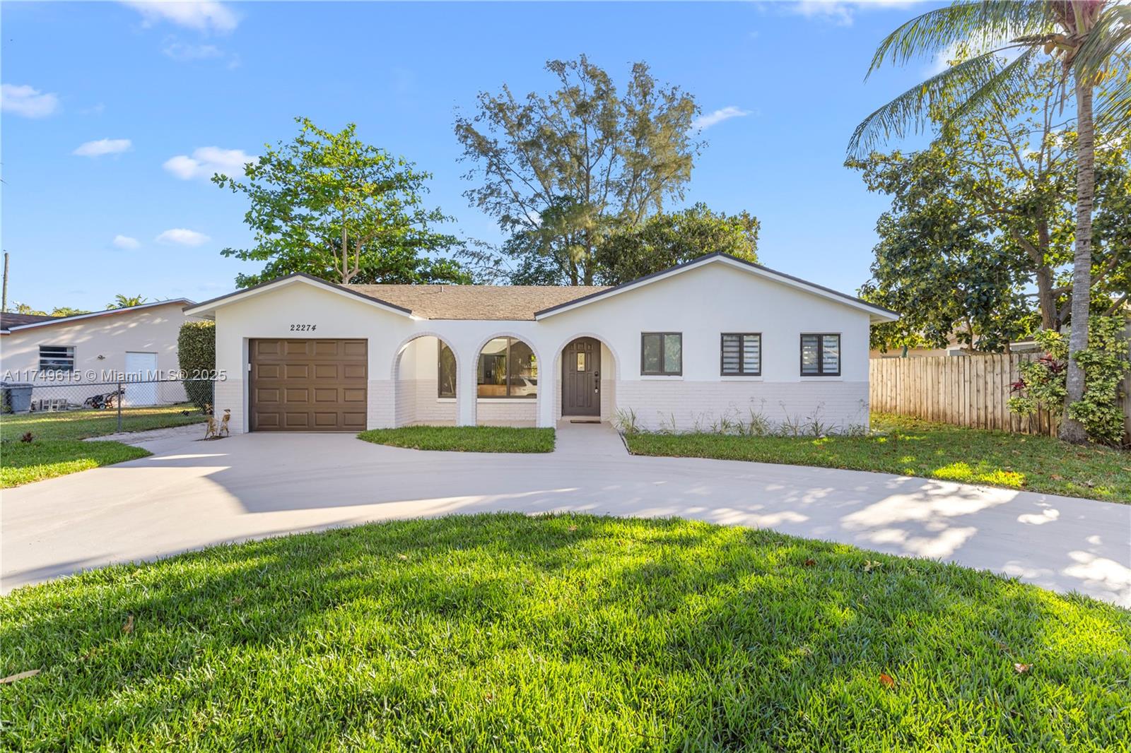 SANDALFOOT COVE SEC 5 - Residential