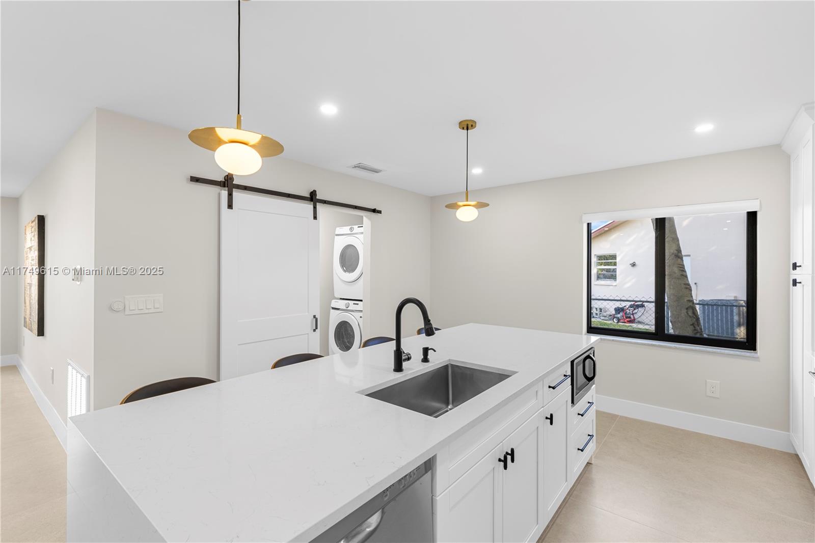 SANDALFOOT COVE SEC 5 - Residential