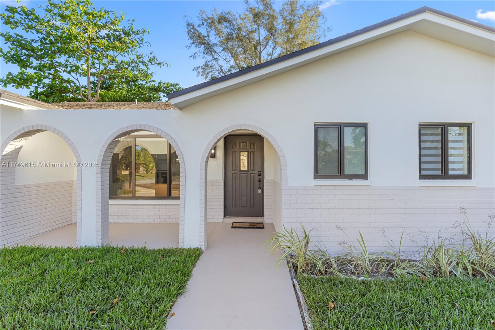 SANDALFOOT COVE SEC 5 - Residential