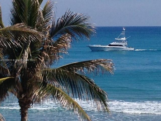 OCEAN TOWERS CONDO APTS - Residential