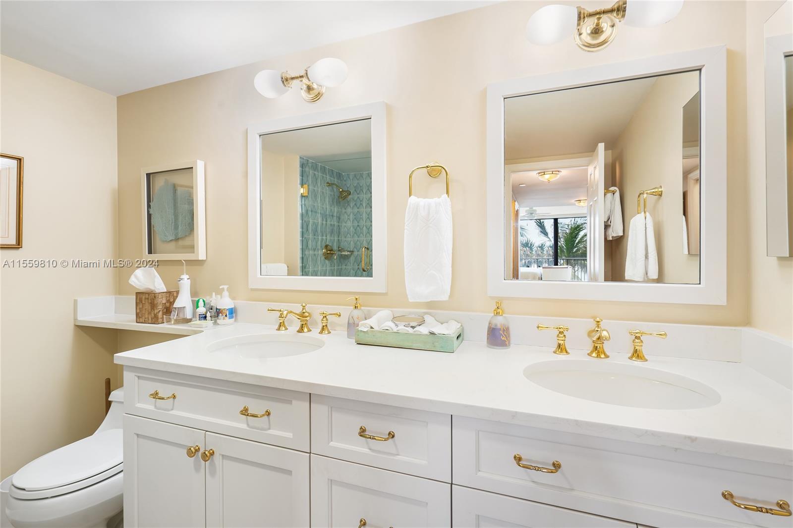 OCEAN TOWERS CONDO APTS - Residential