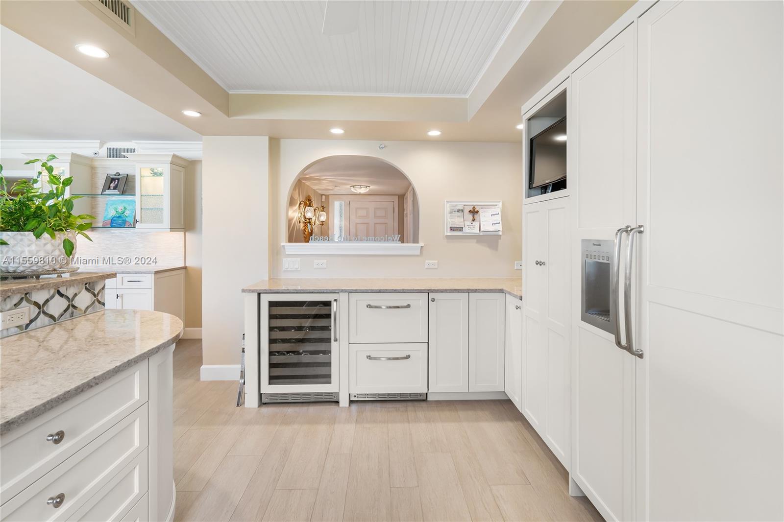 OCEAN TOWERS CONDO APTS - Residential