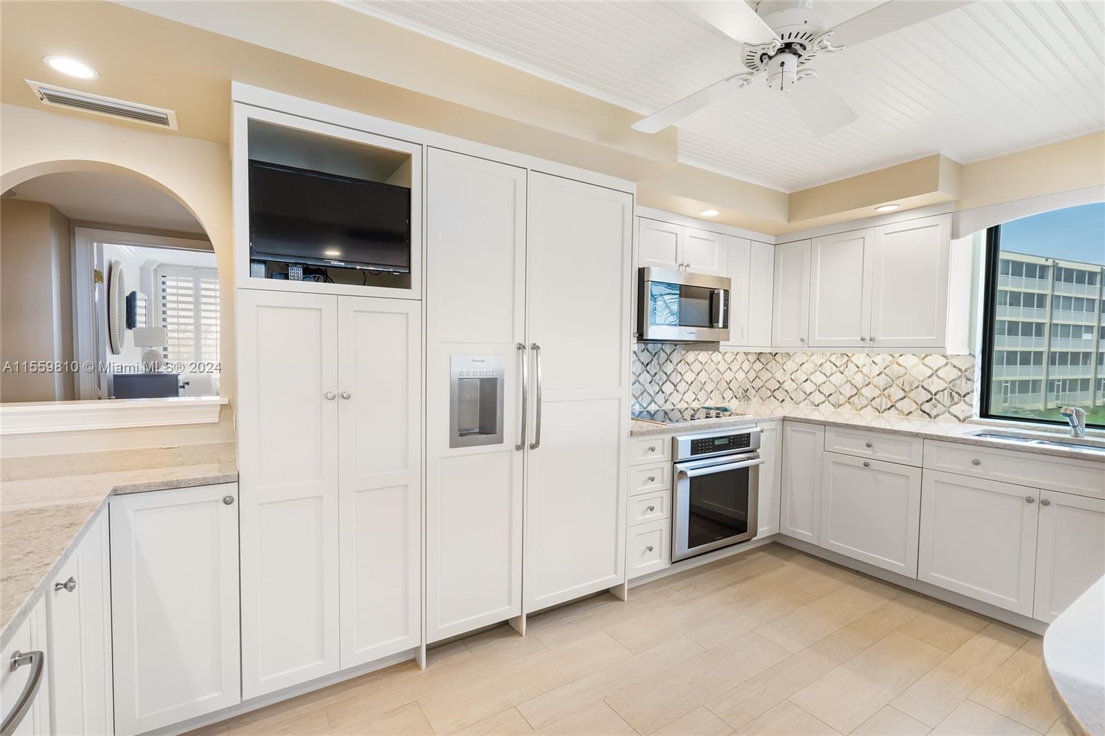 OCEAN TOWERS CONDO APTS - Residential