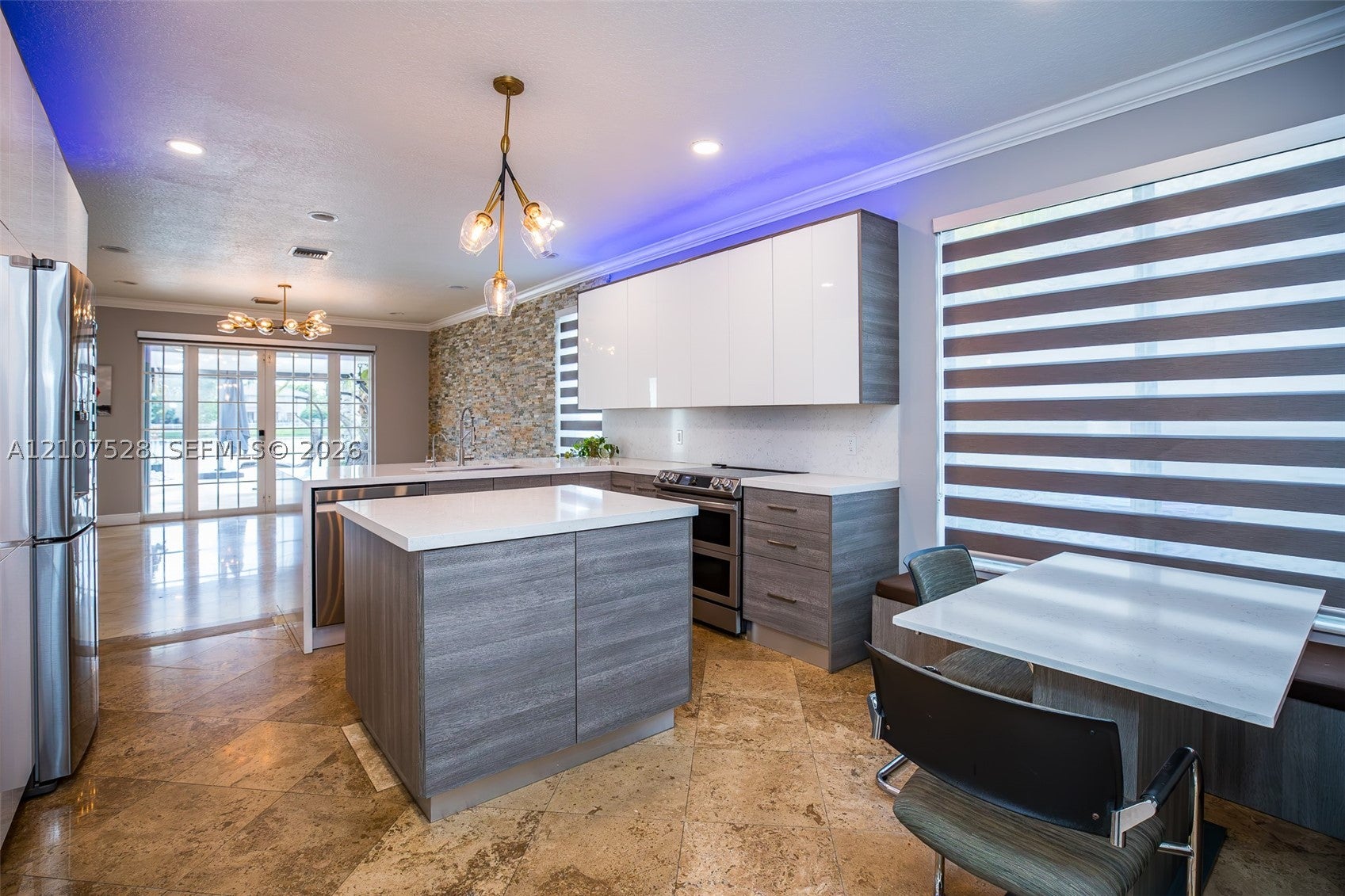 1593 SW 189th Ave