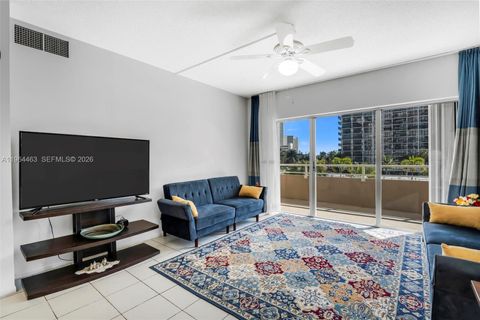 1985 S Ocean Dr 2L Hallandale Beach FL 33009