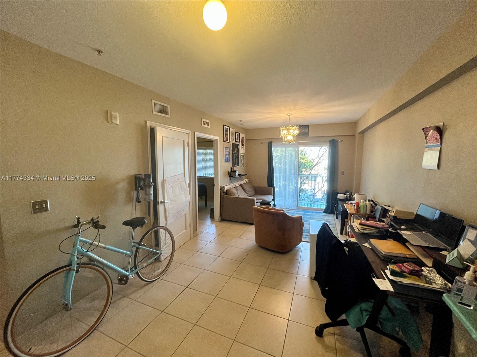2536 NW 24th St 3H