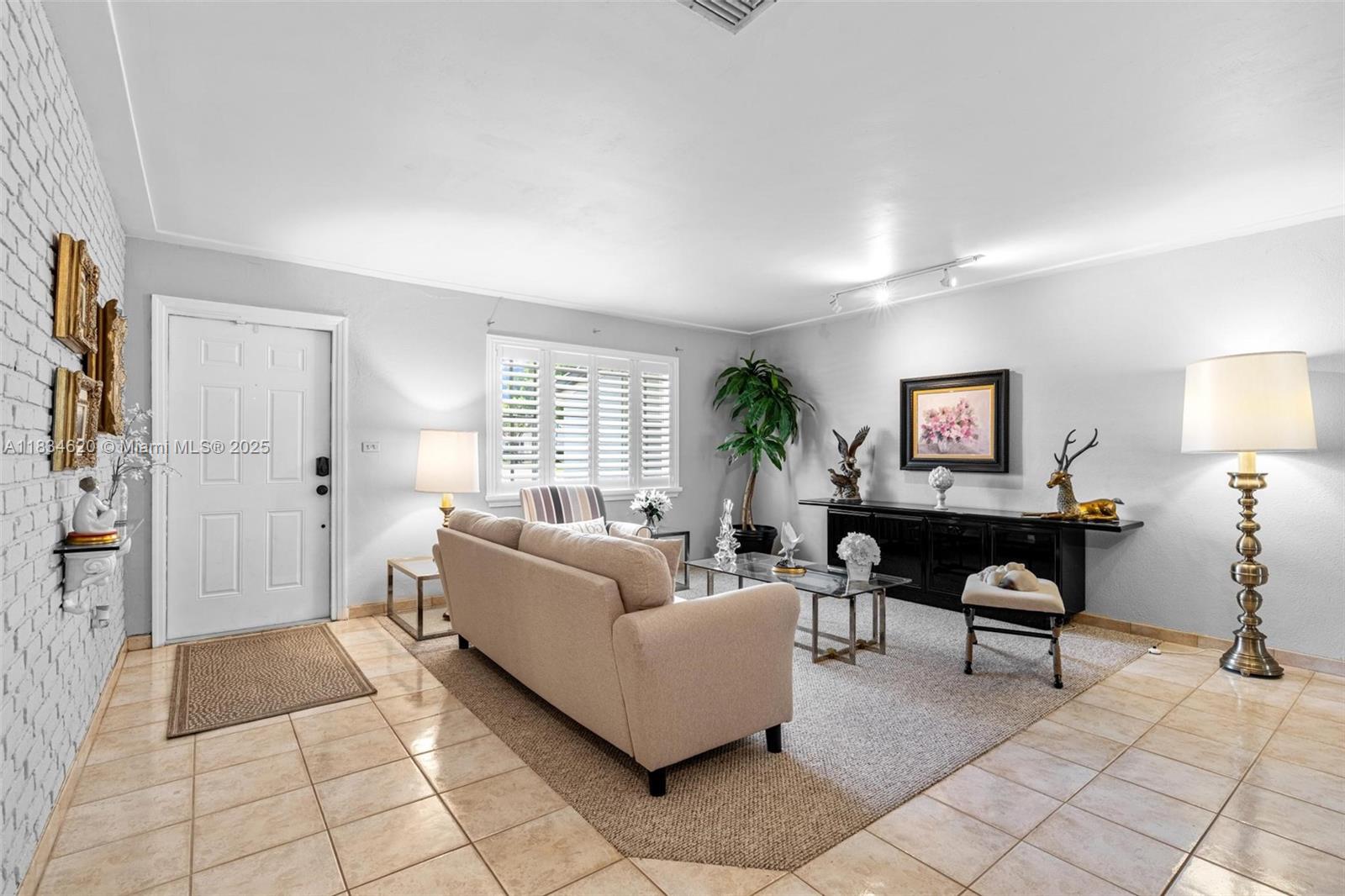 9075 SW 48th Ter 0
