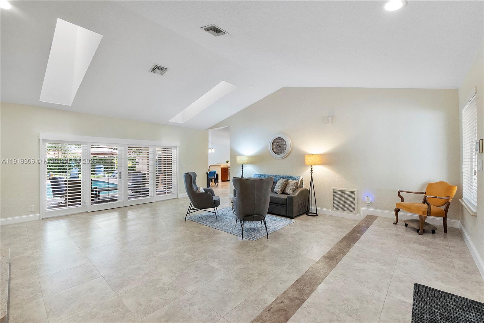 PINE RIDGE - Residential Lease