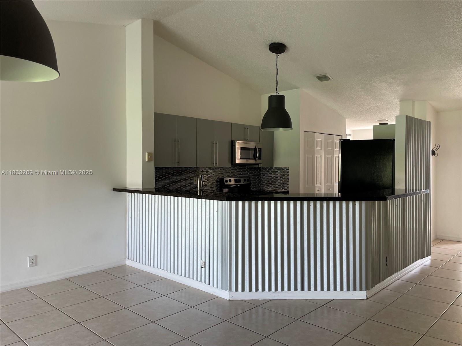 1631 Orion Ln 1