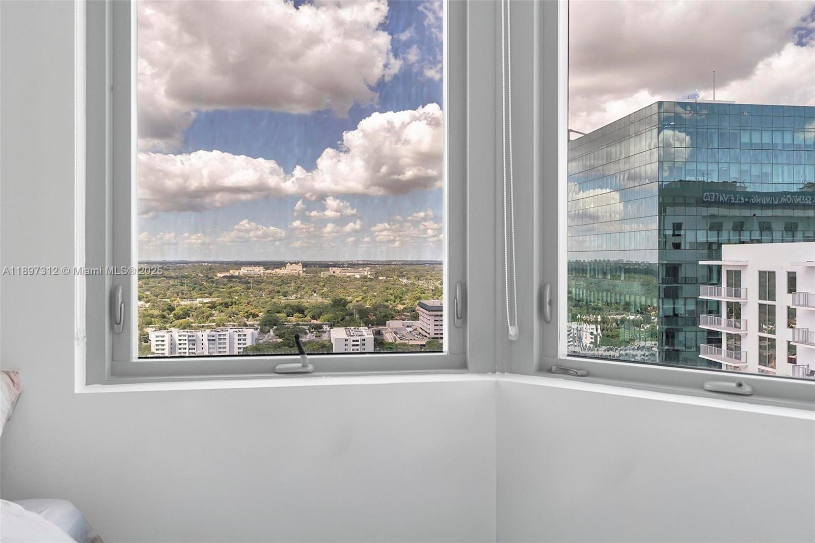 METROPOLIS II AT DADELAND - Residential