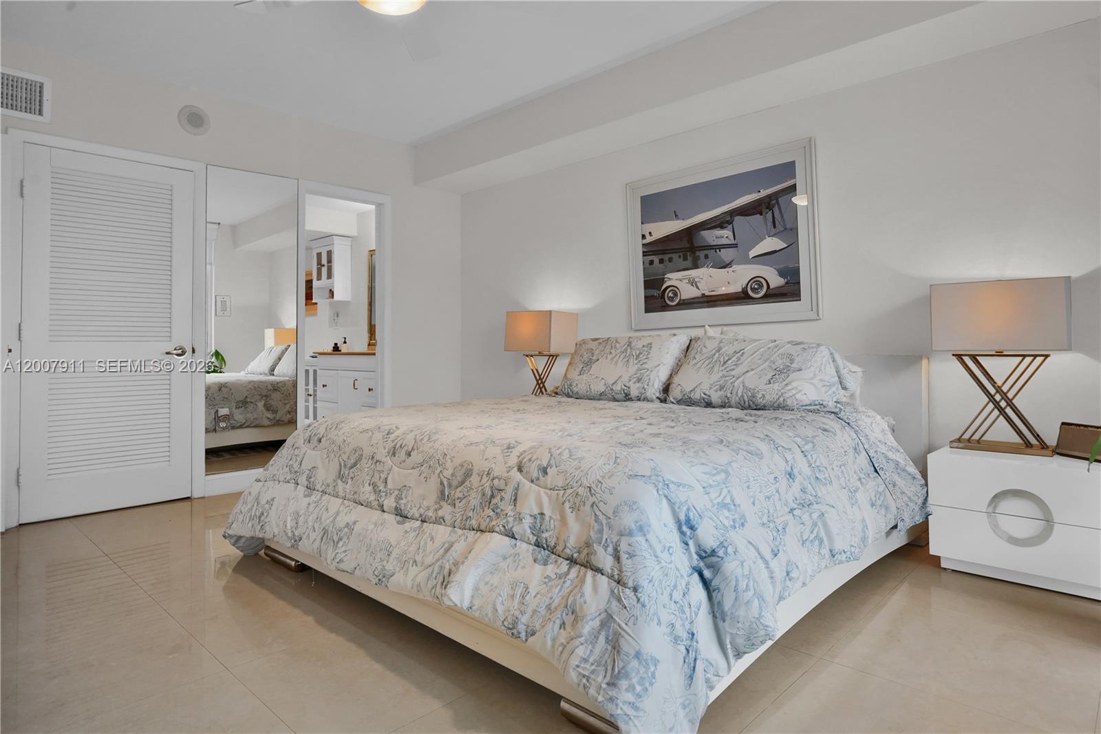HARBOUR HOUSE - Residential